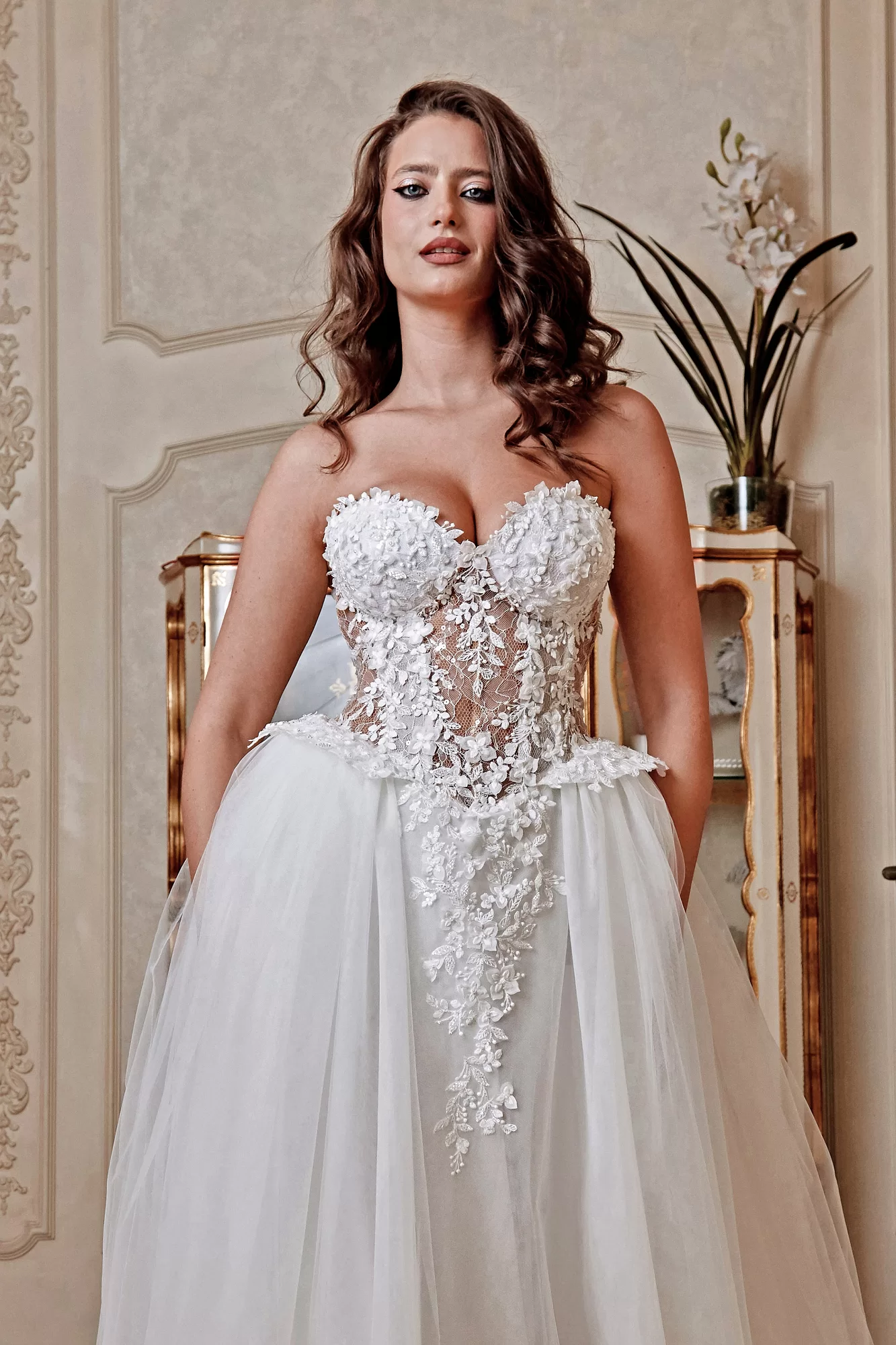 Jasmine - Jasmine20-rochii-de-mireasa-bucuresti, dantelă, tul, broderie (photo 8)