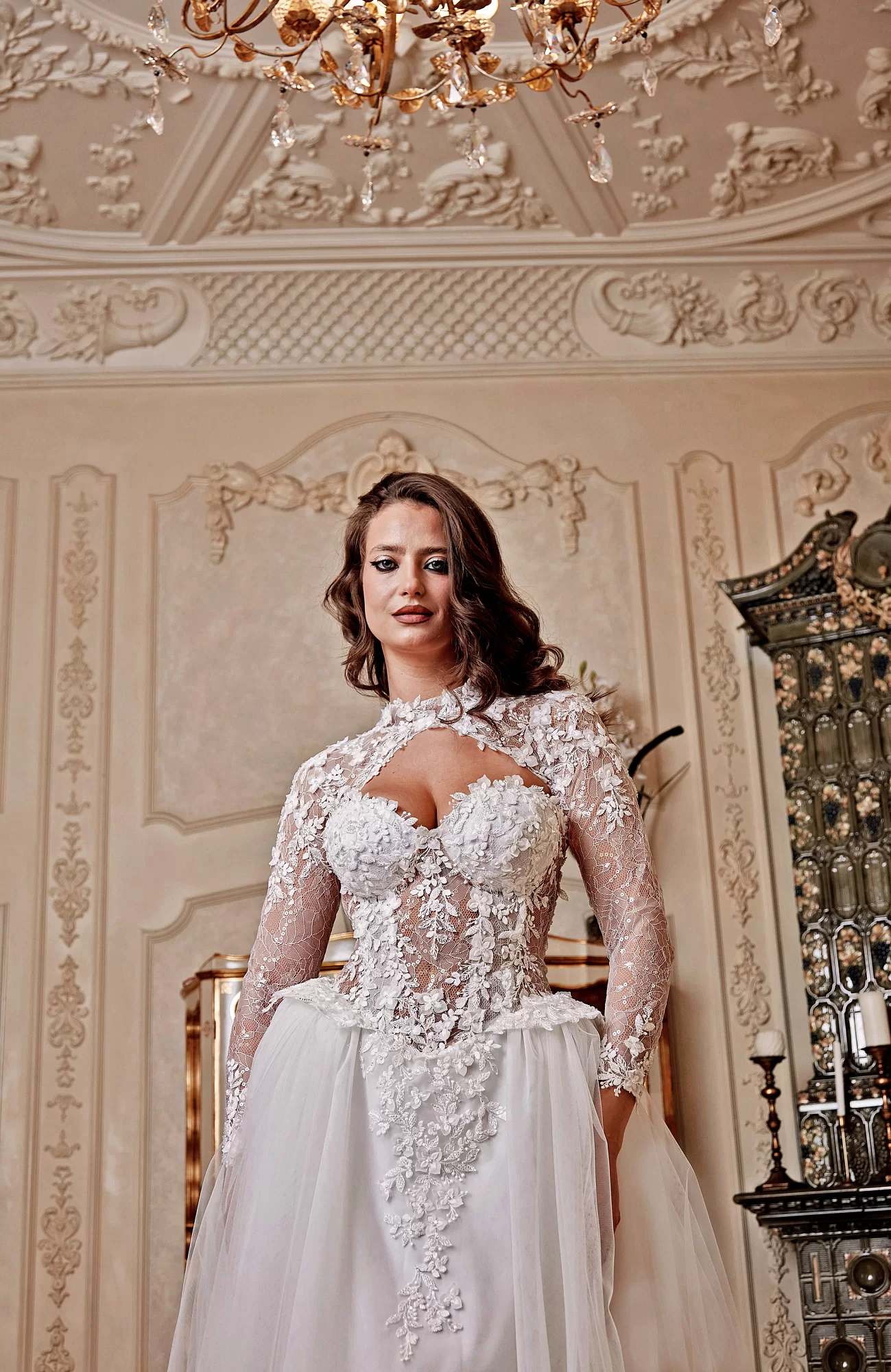 Jasmine - Jasmine7-rochii-de-mireasa-cu-maneci, dantelă, tul, broderie (photo 6)